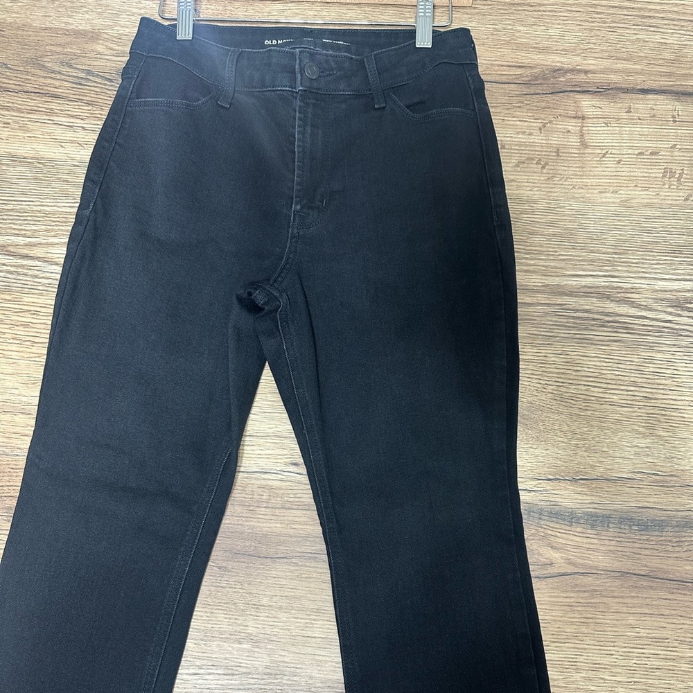 Old Navy women’s Jeans Black Denim Size 6 Short Wow Straight High Rise